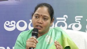 కడప జైలు స్పెషల్ .. దేశంలోనే తొలి స్కిల్ డెవలప్మెంట్ యూనిట్ ..శంకుస్థాపన చేసిన హోం మంత్రి 