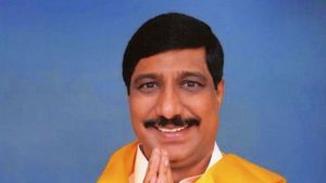  టీడీపీకి మరో మాజీ ఎమ్మెల్యే గుడ్‌బై: వైసీపీలో చేరడానికి సన్నాహాలు చేస్తోన్న బీసీ జనార్ధన్ రెడ్డి.. 