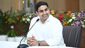 ఇదిగో... తనే.. నా రియల్ లైఫ్ హీరో.. నారా లోకేష్ ఇంట్రెస్టింగ్ ట్వీట్