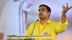 నారా లోకేష్ రేపుల భాష: భగ్గుమంటోన్న వలంటీర్లు: ఫిర్యాదు చేయడానికి సమాయాత్తం