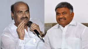 తాడిపత్రిలో జేసీ వర్సెస్ పెద్దారెడ్డి: ఒకే వార్డు నుండి ఇద్దరూ పోటీ: ఏం జరుగుతోంది...!