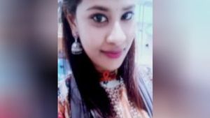  ప్రముఖ నటి ఆత్మహత్య, సినిమాలు, టీవీ సీరియళ్లు, భర్తతో, ఒక్కసారిగా దెబ్బ, బెంగళూరుకు వీడియోలు !
