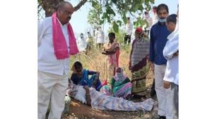 ఆగిన రైతన్న గుండె.. ధాన్యం కొనుగోలు కేంద్రంలో విషాదం.. 