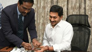  సీఎం జగన్ కు కొరియన్ కిట్ తో కరోనా టెస్ట్ - రిజల్ట్ ఏంటో తెలుసా ?