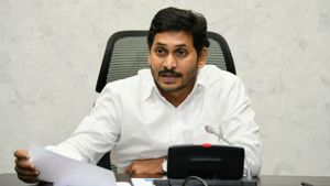 సీఎం జగన్ ధైర్యం ఏంటి..! ప్రధాని.. కేసీఆర్‌ను చూసైనా మార్పు రాదా..: ఉండవల్లిలో ఏం జరుగుతోంది..!