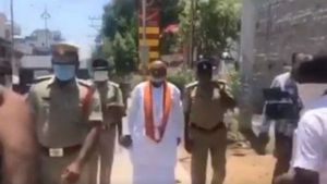 కాణిపాకం ఆలయంలో క్వారంటైన్ సెంటర్ అంటూ ప్రచారం.. అరెస్ట్