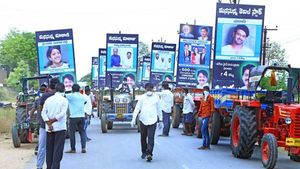 లాక్‌డౌన్ వేళ.. వైసీపీ ఎమ్మెల్యే భారీ ఊరేగింపు.. ట్రాక్టర్లతో చక్కర్లు: ప్రభాస్, వైఎస్ భారతి సహా..