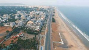 విశాఖలో వారం రోజులుగా కరోనా కేసుల్లేవ్.. రాజధాని కోసమే దాస్తున్నారని విపక్షం ఆరోపణలు..