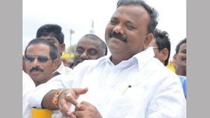 గురజాలను దందాలకు అడ్డాగా .. మాఫియా రాజ్యంగా మార్చాడు .. ఎమ్మెల్యే కాసుపై యరపతినేని తీవ్ర వ్యాఖ్యలు 