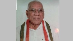 మాజీ మంత్రి జువ్వాడి కన్నుమూత.. కేసీఆర్ సహా పలువురి సంతాపం.. అధికారిక లాంఛనాలతో..