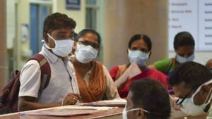 గుజరాత్ నుంచి ఏపీకి వచ్చిన వారికి సోకిన కరోనా: 14 మందికి: కర్నూలులో 500 ప్లస్.. !