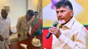 చంద్రబాబు హైదరాబాద్ నుంచి అమరావతి రారా ? రానివ్వడం లేదా ? ఏ జరుగుతోంది ?
