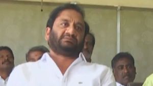 దమ్ముంటే అరెస్ట్ చేయండి.. నాకే రూల్స్ చెప్తారా.. వైసీపీ ఎమ్మెల్యే సంచలన కామెంట్స్