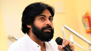 ప్రశ్నిస్తే వేధింపులా?: లోకేశ్ ఆత్మహత్యకు ఆ అధికారే కారణమంటూ పవన్ కళ్యాణ్