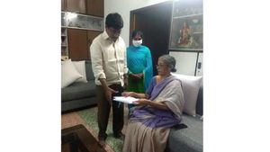  రంగనాయకమ్మపై జగన్ సర్కార్ సీరియస్- రేపు విచారణ, అరెస్టు నోటీసులు జారీ..