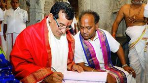 టీటీడీ జేఈఓ నివాసంలో చోరీ: అన్ని బంగారు, వెండి వస్తువులే: రూ.6.5 లక్షల రూపాయల విలువ
