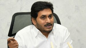 ఏపీలో మద్యం ధరలు పెంచటానికి రీజన్ చెప్పిన సీఎం జగన్ .. ఏం చెప్పారంటే