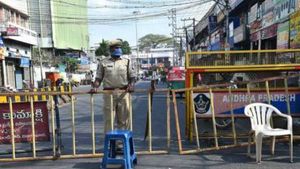 విజయవాడలో 26 నుంచి సంపూర్ణ లాక్‌డౌన్‌ ఉత్తర్వులు వెనక్కి: గందరగోళం: తాత్కాలికమేనంటోన్న