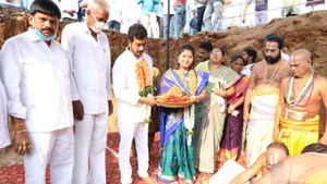 తోటపల్లి పుణ్యక్షేత్రం అభివృద్ధి పనులను ప్రారంభించిన డిప్యూటీ సీఎం పుష్పశ్రీవాణి 