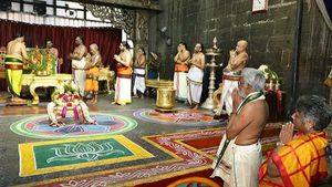 తిరుమలలో ఆధ్యాత్మిక సౌరభం ఆరంభం: శ్రీవారికి జ్యేష్టాభిషేకం: గోవిందుడి నామస్మరణతో