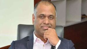 వైసీపీ నేత పీవీపీకి హైకోర్టు డెడ్ లైన్ - పోలీసులకు లొంగిపోవాలని ఆదేశం - కిడ్నాప్ కేసులో మరో ట్విస్ట్
