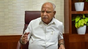 lockdown: కరోనా దెబ్బకు సిలికాన్ సిటీకి సినిమా,  మళ్లీ లాక్ డౌన్ పై సీఎం పక్కా క్లారిటీ, ఒక్కమాటలో! 