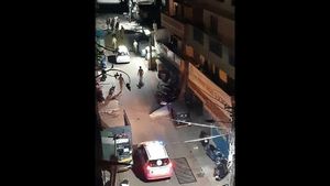 Bengaluru riot: పేస్ బుక్ పోస్టు కారణమా ? పక్కా స్కెచ్: హోమ్ మంత్రి, షూట్ చెయ్యాలి, కేంద్ర మంత్రి ! 