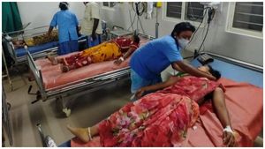 మరో గ్యాస్ లీకేజీ... పాల డెయిరీలో అమ్మోనియం లీక్... 14 మందికి అస్వస్థత...