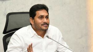 రాఖీ పండుగ గిఫ్ట్: మహిళల రక్షణ కోసం మరో ప్రోగ్రామ్: కాస్సేపట్లో ప్రారంభించనున్న వైఎస్ జగన్ 