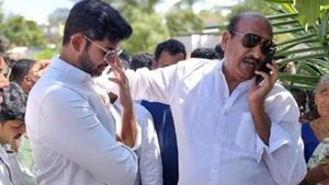 జేసీ ప్రభాకర్ రెడ్డి, అస్మిత్ రెడ్డి మళ్లీ అరెస్ట్: అలా చేస్తే వైసీపీలో చేరతానంటూ సంచలనం