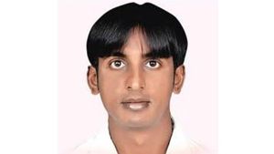 Bengaluru Clash: పోలీసు కస్టడీలో ఉంటే ఫేస్ బుక్ పోస్టు షేర్, హౌవ్ ? మాయాబజార్ సినిమా మేలు! 