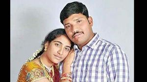 ఎస్ఐ సిద్దయ్య వీరమరణానికి ఐదేళ్లు... నెరవేరని ఆ 2 హామీలు..సీఎం అపాయింట్‌మెంట్ కోసం భార్య ఎదురుచూపులు