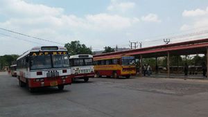  ఈ నెల 7నుంచి ఏపీలో సిటీ బస్సులు- కేంద్రం వెసులుబాటుతో ఆర్టీసీ ఏర్పాట్లు..