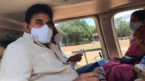 పిఠాపురం ఎమ్మెల్యే దొరబాబుకు కరోనా - ప్రత్యేక హెలికాప్టర్‌లో బెంగళూరుకు - మెరుగైన చికిత్స కోసం
