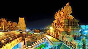 అంతర్వేది తర్వాత మరో ఘటన- బెజవాడ దుర్గమ్మ వెండిరథంపై సింహాల మాయం- నేడు విచారణ