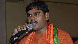 చంద్రబాబుకు బీజేపీ బంపర్‌ సలహా - మంచి ఛాన్స్‌ మిస్‌ కావొద్దంటూ విష్ణు ట్వీట్‌