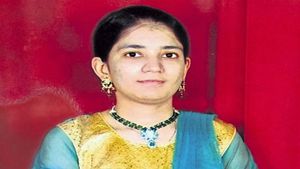 ఘోరం: ప్రేమించానని వెంటపడి, పెళ్లి చేసుకోమంటే చంపి, ముక్కలుగా నరికేశాడు