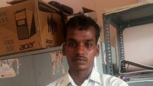 లొంగలేదని మహిళ దారుణహత్య: మృతదేహాన్ని వదలని సెక్స్ శాడిస్ట్..రేప్: ఏపీ వ్యక్తి అరెస్ట్