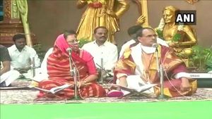  ముఖ్యమంత్రి అనూహ్య నిర్ణయం: తిరుమల శ్రీవారిని దర్శించుకున్న వెంటనే వెల్లడి: కేబినెట్‌లో తీర్మానం