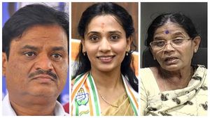 Karnataka: బీజేపీ దూకుడుకు కాంగ్రెస్ అడ్రస్ గల్లంతు, కమలం దెబ్బతో ప్రతిపక్షాలు జీరో, హ్యాట్రిక్! 