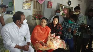 ఏలూరులో అదుపులోకి వచ్చిన వింతవ్యాధి- బాధితులకు డిప్యూటీ సీఎం ఆళ్లనాని పరామర్శ