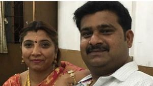 Khiladi: పూజా కన్ను పడితే ఫినిష్, కండలు తిరిగిన ఒళ్లు, ఎముక లేని నాలుక, 50 మందికి, గోవింద గోవింద! 