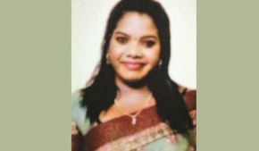  Illegal affair: పిన్నితో మస్త్ మజా, బెడ్ రూమ్ లో అత్తచూసి షాక్, ఎవరి స్కెచ్ వాళ్లదే, జనాభా లెక్కల్లో పేరు ! 