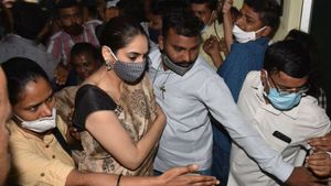Actress: మేడమ్ కు బెయిల్, డ్రగ్స్ కేసులో 140 రోజులు సెంట్రల్ జైలు, పగవాళ్లకు ఈ కష్టాలు వద్దు ! 