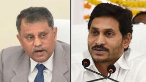 జగన్ సర్కార్ ను వదిలిపెట్టని నిమ్మగడ్డ .. కోర్టు ధిక్కరణ పిటీషన్ లో ప్రతివాదిగా సీఎస్ , వారు కూడా 