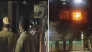  జీజీహెచ్‌లో అగ్నిప్రమాదం.. ఐసీయూ వార్డులో చెలరేగిన మంటలు...