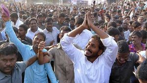 వైసీపీకి ప్రతిష్టాత్మకంగా తిరుపతి పోరు- అభ్యర్ధి మార్పుపై ప్రచారం- స్ధానిక పోరుకు ముందే
