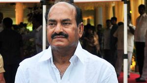 వృద్ధ నేతల స్పీచ్‌లతో అమరావతి కష్టం- ఎల్లుండి తాడిపత్రిలో దీక్ష చేస్తానని జేసీ ప్రకటన