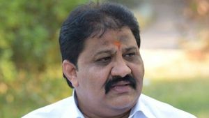 టీడీపీ నేత హత్యపై  ప్రొద్దుటూరు ఎమ్మెల్యే సంచలనం ..  చౌడేశ్వరీ ఆలయంలో సత్య ప్రమాణం 