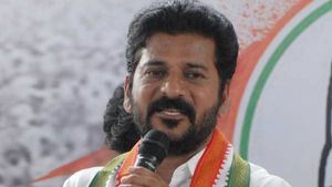 టీపీసీసీ చీఫ్‌ ఎంపికలో ట్విస్ట్: రేవంత్‌కు ఛాన్స్ లేదు: కరీంనగర్ నేతే కొత్త పీసీసీ చీఫ్..!